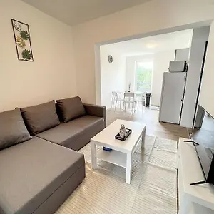 Station 173 C Bruxelles-charleroi-airport Apartamento