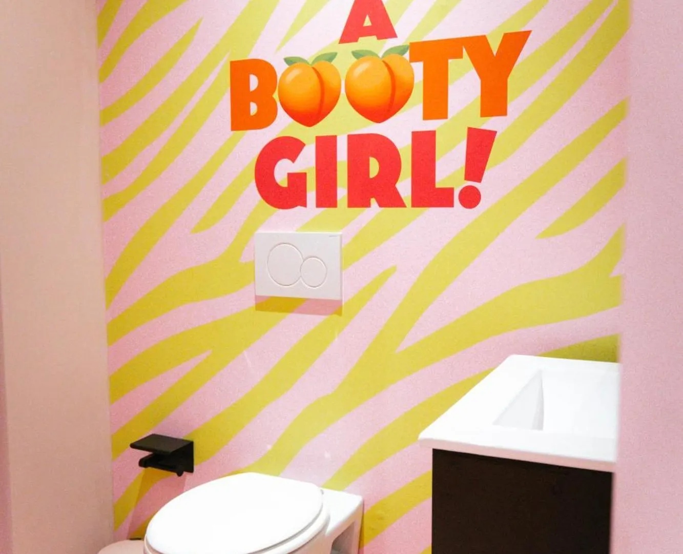 Capsule Girl Power Spa - Balneo - Sauna - Karaoke - Billard - 2 Chambres Charleroi