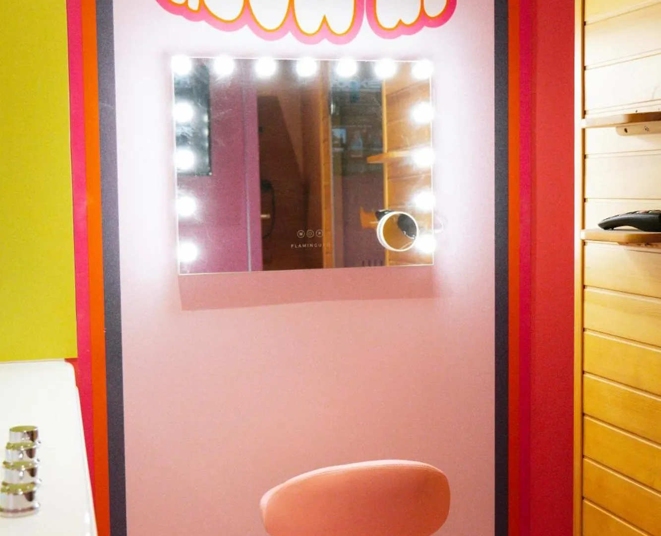 Capsule Girl Power Spa - Balneo - Sauna - Karaoke - Billard - 2 Chambres Charleroi 0*,